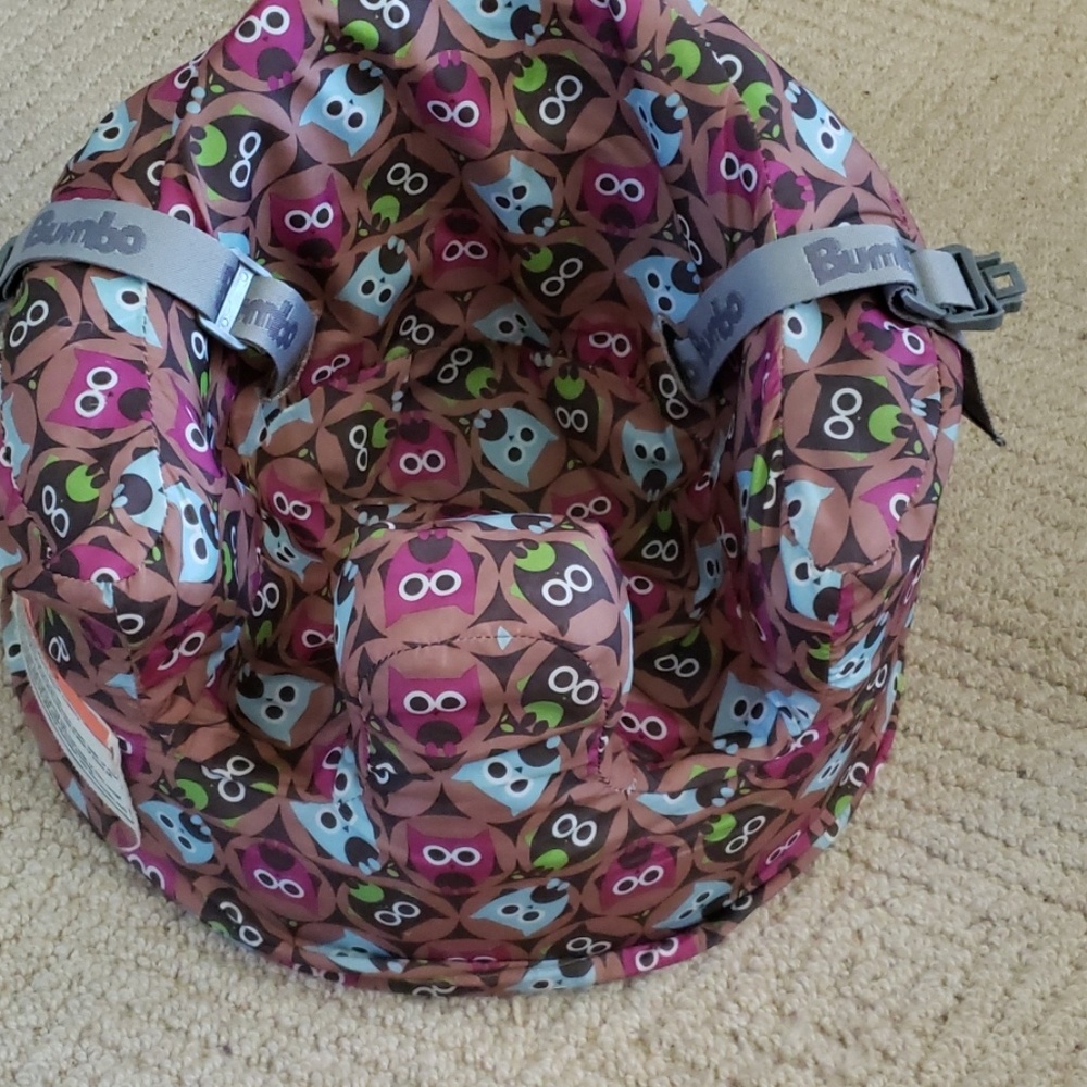 Bumbo with cover